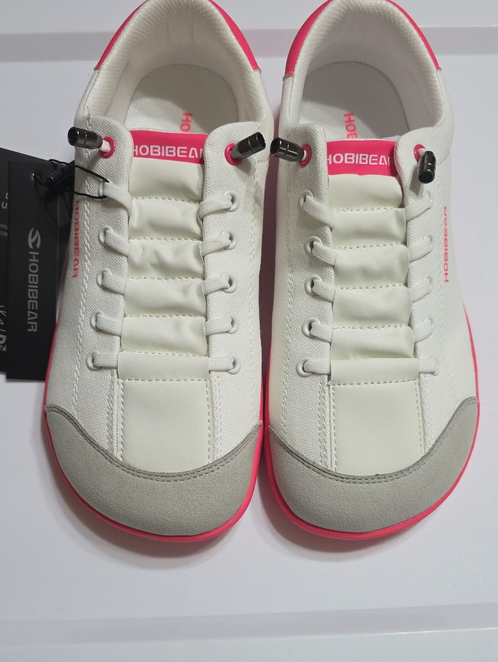Hobibear Women's White & Pink Low-Top Sneakers